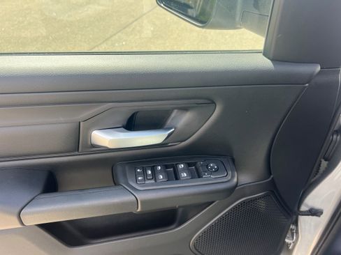 New 2026 RAM 1500 Express AWD/4WD image 11