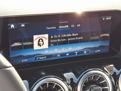 New 2025 Mercedes-Benz GLA 250 4MATIC image 13