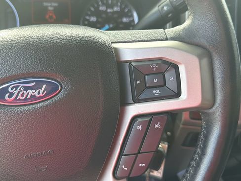 Used 2022 Ford F250 Lariat w/ Lariat Value Package AWD/4WD image 25