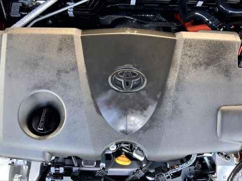 Used 2026 Toyota Camry XSE w/ Premium Package FWD image 32