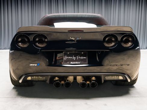 Used 2009 Chevrolet Corvette ZR1 w/ Preferred Equipment Group RWD image 6