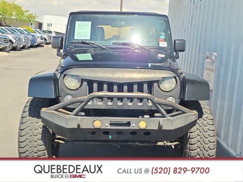 Used 2015 Jeep Wrangler Unlimited Sahara w/ Max Tow Package AWD/4WD image 2