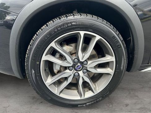 Used 2018 Volvo V60 T5 Cross Country AWD/4WD image 9