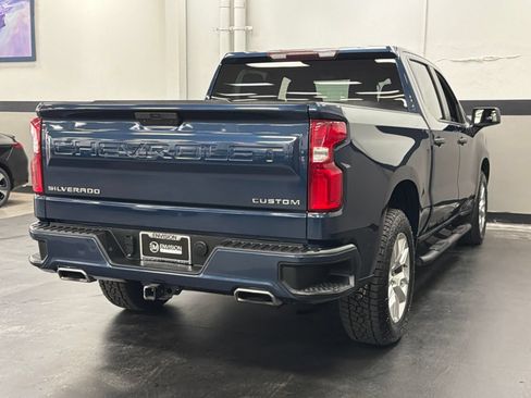 Used 2020 Chevrolet Silverado 1500 Custom w/ Custom Value Package RWD image 12