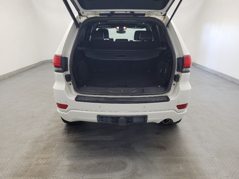 Used 2017 Jeep Grand Cherokee Altitude AWD/4WD image 29