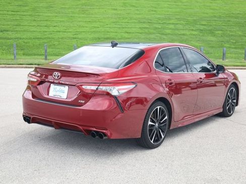 Used 2018 Toyota Camry XSE w/ Driver Assist Package FWD image 4