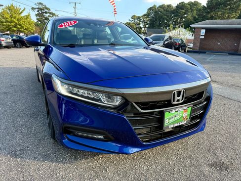 Used 2018 Honda Accord Sport image 7