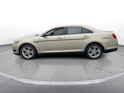Used 2017 Ford Taurus SE FWD image 5