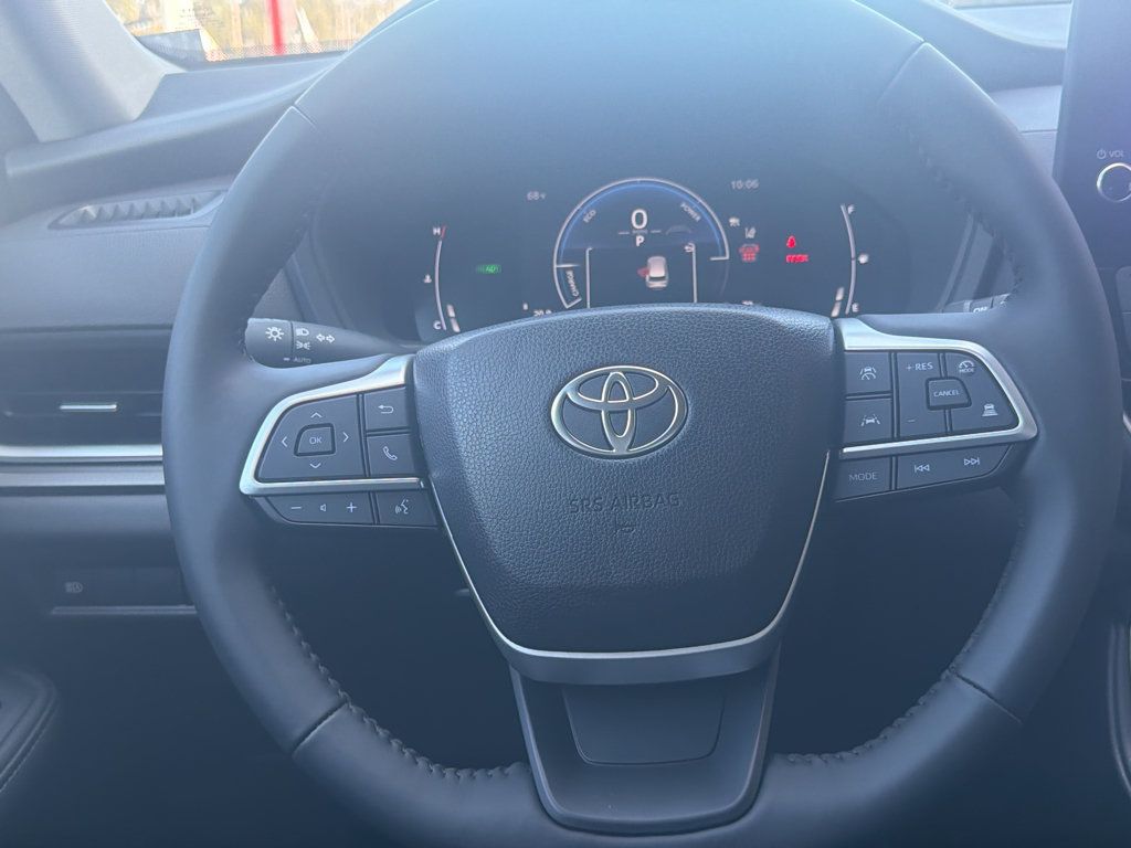 New 2026 Toyota Grand Highlander XLE FWD image 28