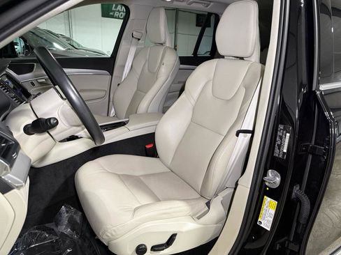 Used 2024 Volvo XC90 B5 Core AWD/4WD image 11