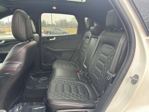 Used 2023 Ford Escape ST-Line Elite w/ Premium Technology Package AWD/4WD image 20