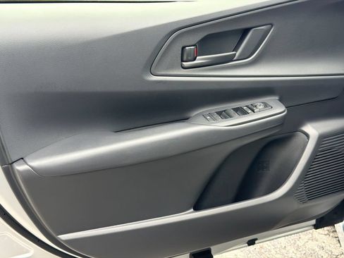 New 2026 Toyota Prius Plug-In Hybrid FWD image 12