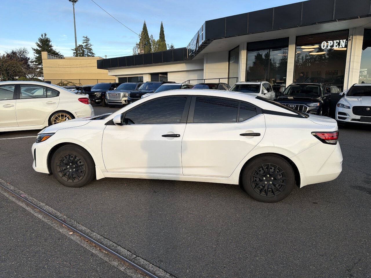 Used 2024 Nissan Sentra S FWD image 5