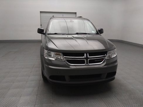 Used 2020 Dodge Journey SE w/ SE Popular Equipment Group image 14