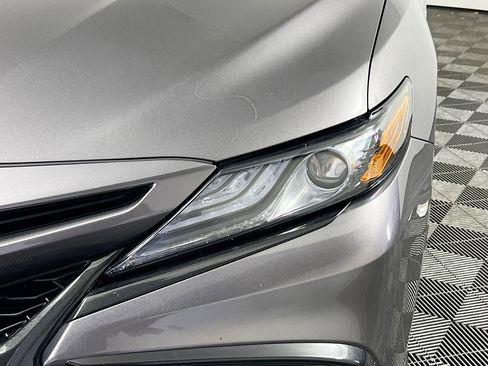 Used 2024 Toyota Camry XSE FWD image 11