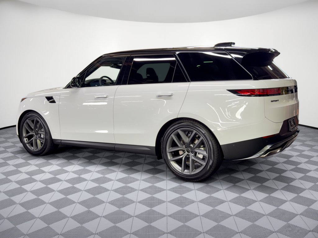 New 2026 Land Rover Range Rover Sport SE AWD/4WD image 3