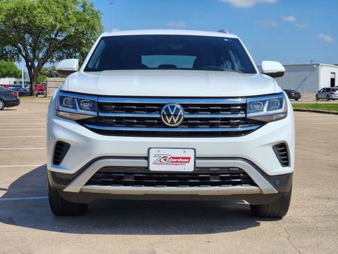 Used 2022 Volkswagen Atlas Cross Sport SE image 7