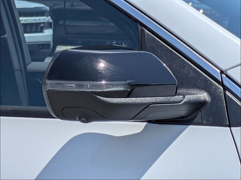 New 2026 GMC Acadia Elevation FWD image 11