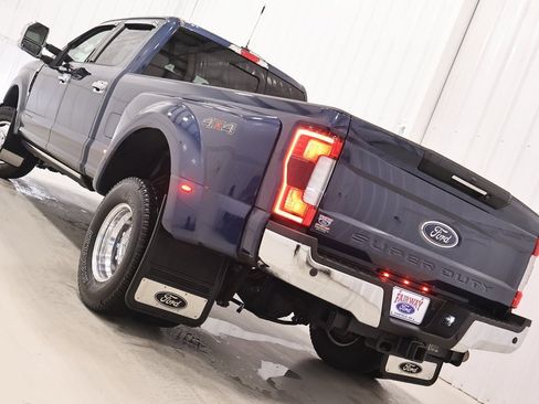 Certified 2019 Ford F350 Lariat w/ Lariat Ultimate Package image 43