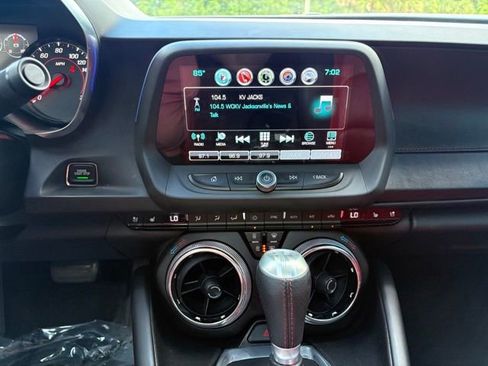 Used 2016 Chevrolet Camaro SS RWD image 17