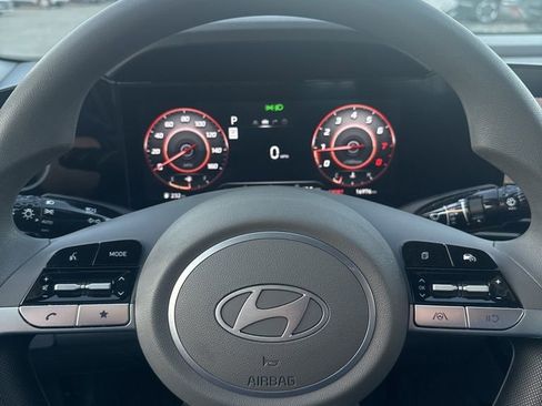 Used 2024 Hyundai Elantra SEL image 15