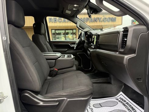 Used 2024 Chevrolet Silverado 2500 LT w/ Convenience Package AWD/4WD image 11