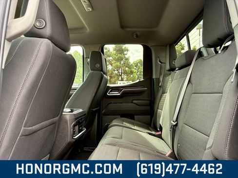 Used 2025 GMC Sierra 1500 Elevation w/ Preferred Package image 18
