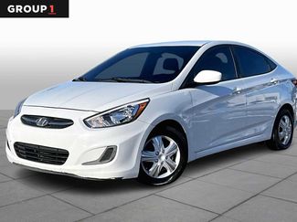 Used 2017 Hyundai Accent SE video 1