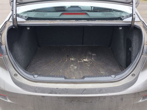 Used 2014 MAZDA MAZDA3 i Touring w/ Technology Package image 6