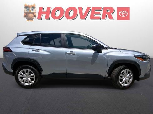 Used 2026 Toyota Corolla Cross L FWD image 2