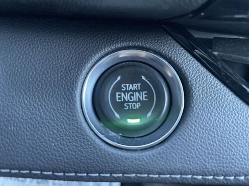 Used 2025 Buick Enclave Sport Touring image 27