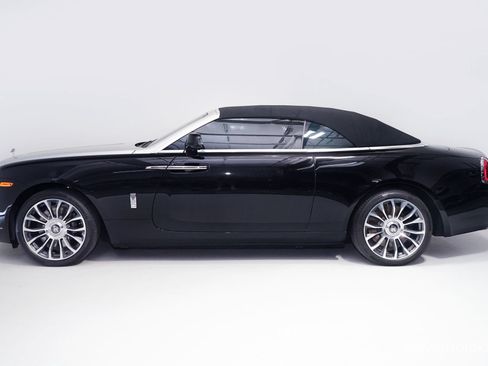 Used 2018 Rolls-Royce Dawn RWD image 4