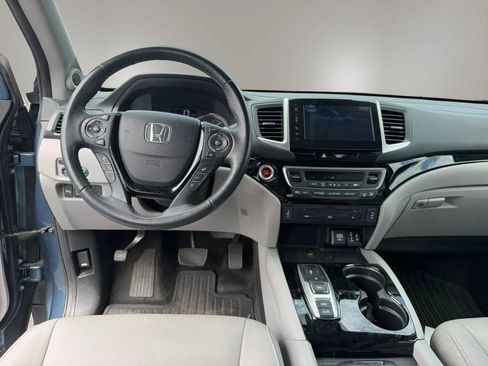 Used 2017 Honda Pilot Touring image 22
