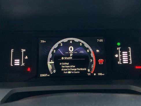 Used 2025 Toyota 4Runner SR5 AWD/4WD image 14