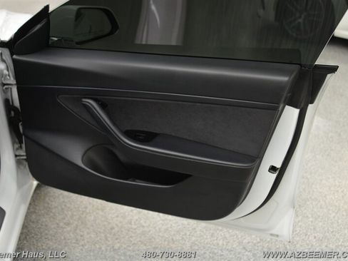 Used 2020 Tesla Model 3 image 31