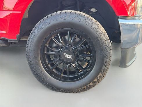 Used 2021 Ford F250 Lariat w/ Lariat Ultimate Package AWD/4WD image 32