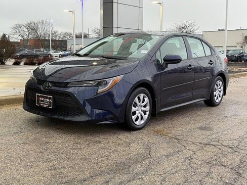 Used 2022 Toyota Corolla LE image 7