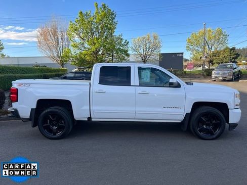 Used 2018 Chevrolet Silverado 1500 LT w/ All Star Edition AWD/4WD image 8