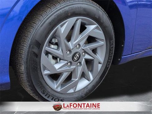 Used 2024 Hyundai Elantra SEL image 32