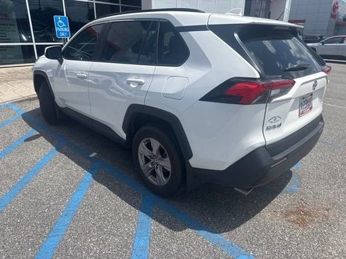 Used 2025 Toyota RAV4 XLE w/ Convenience Package FWD image 3