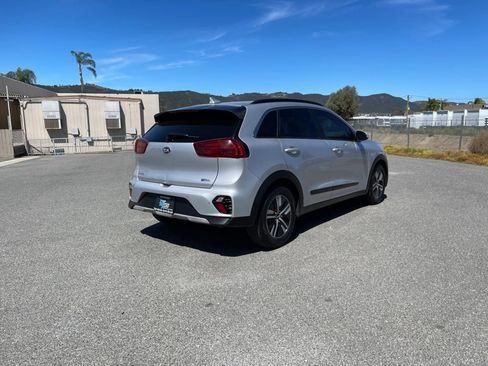 Used 2020 Kia Niro EX Premium w/ Paint Protection Package FWD image 5