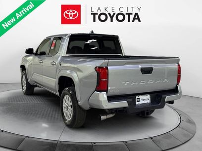 New 2025 Toyota Tacoma SR5