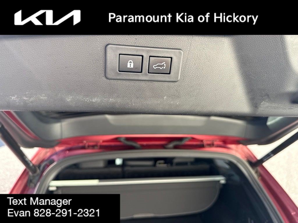 Used 2024 Subaru Outback Limited AWD/4WD image 11