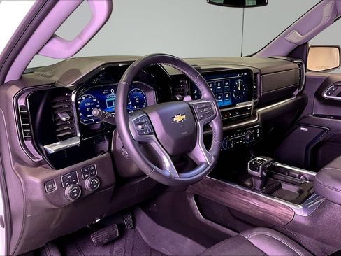 Used 2023 Chevrolet Silverado 1500 LTZ image 18