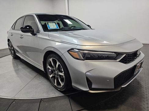 Used 2025 Honda Civic Sport Touring image 2