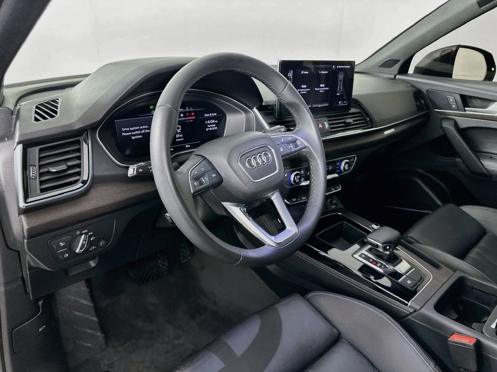Used 2022 Audi Q5 2.0T Premium Plus w/ Premium Plus Package AWD/4WD image 9