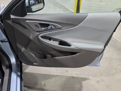 Used 2017 Chevrolet Malibu LT w/ Driver Confidence Package image 30