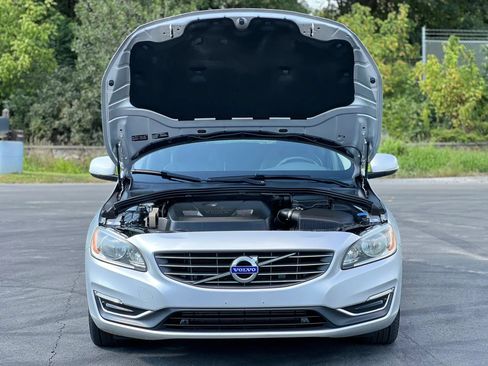 Used 2016 Volvo V60 T5 Premier w/ Convenience Package FWD image 40