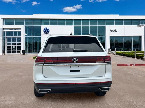 New 2026 Volkswagen Atlas SE FWD image 6