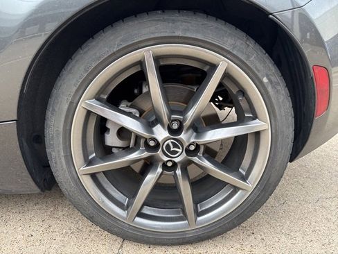 Used 2021 MAZDA MX-5 Miata RF Grand Touring image 9